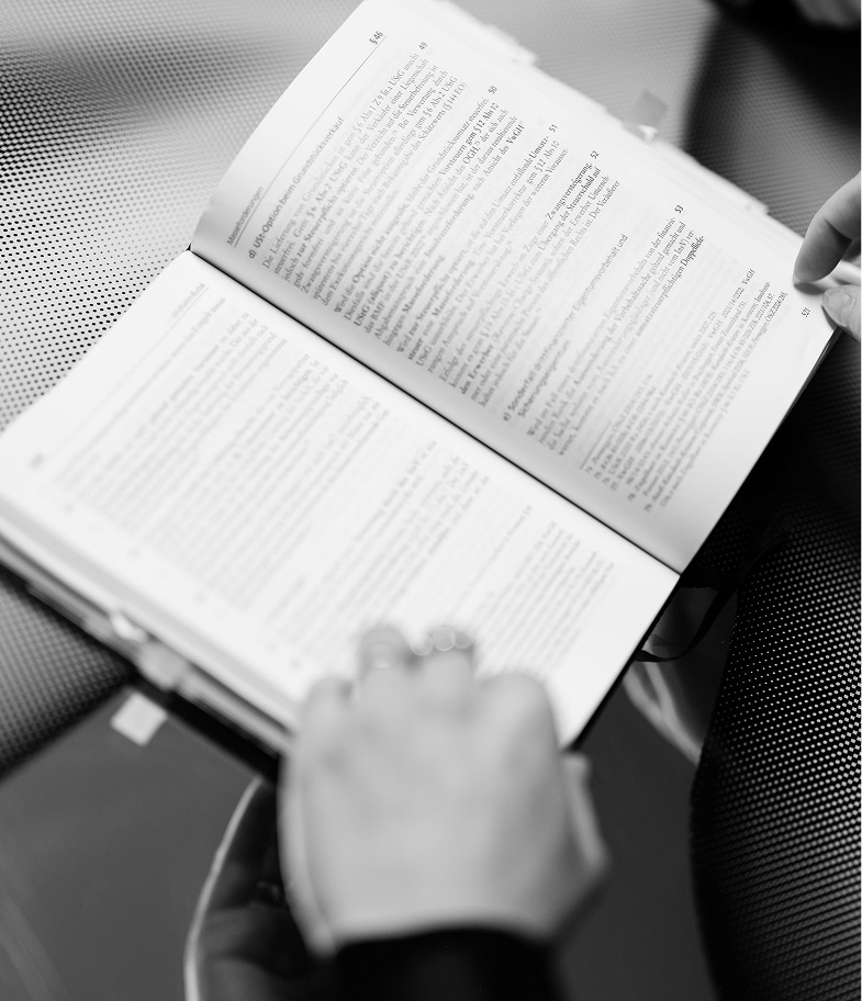 Buch_Paragraph_Rechtsanwalt